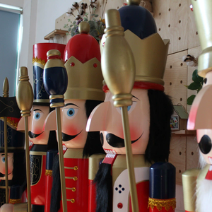 SW-150 Grand <span class=keywords><strong>Casse</strong></span>-<span class=keywords><strong>Noisette</strong></span> de Noël 150cm Décoration Extérieure Figurines Géantes en <span class=keywords><strong>Bois</strong></span> pour Noël - Product Image 4