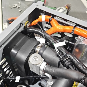 Neues DC 320V 4KW Mini-Batterie-Thermomanagement-System TMS-L5K3A3-L01 mit CAN-Kommunikation für Elektro-LKW und Bus-Batteriekühlung - Product Image 4