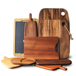 Planche à découper en bambou ou en bois personnalisée pour la cuisine Planche à découper en acacia olive et noyer avec poignée - Product Image 2