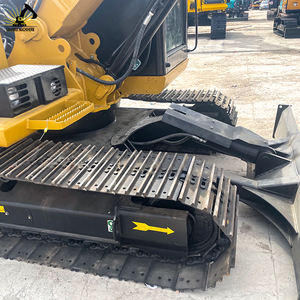 Compact All-Rounder With Multi-Functional Quick Coupler And All-Terrain <b>Adaptability</b> CAT 307E2 Used Excavator - Product Image 3