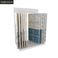 Présentoir de bureau moderne double face en métal pour échantillons avec montage facile, idéal pour showroom personnalisé