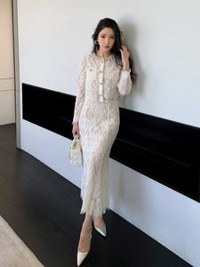 <span class=keywords><strong>กระโปรง</strong></span><span class=keywords><strong>ยาว</strong></span>ทรง<span class=keywords><strong>หางปลา</strong></span>สีขาวหรูหรา AELESEEN 2025 แต่งลูกไม้ลายเสือดาวปักลายดอกไม้ ดีไซน์เข้ารูปสวยสง่าสำหรับงานปาร์ตี้ - Product Image 3