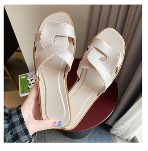 รองเท้าแตะแฟชั่นผู้หญิงแบบขายส่ง รองเท้าส้นแบนแบบไขว้เปิดนิ้วเท้า รองเท้าแตะผู้หญิงดีไซน์หรูหราสำหรับผู้หญิง - Product Image 2