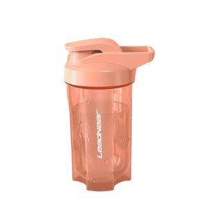 Bouteilles de protéines shaker OEM, gobelet de marque privée - Product Image 1
