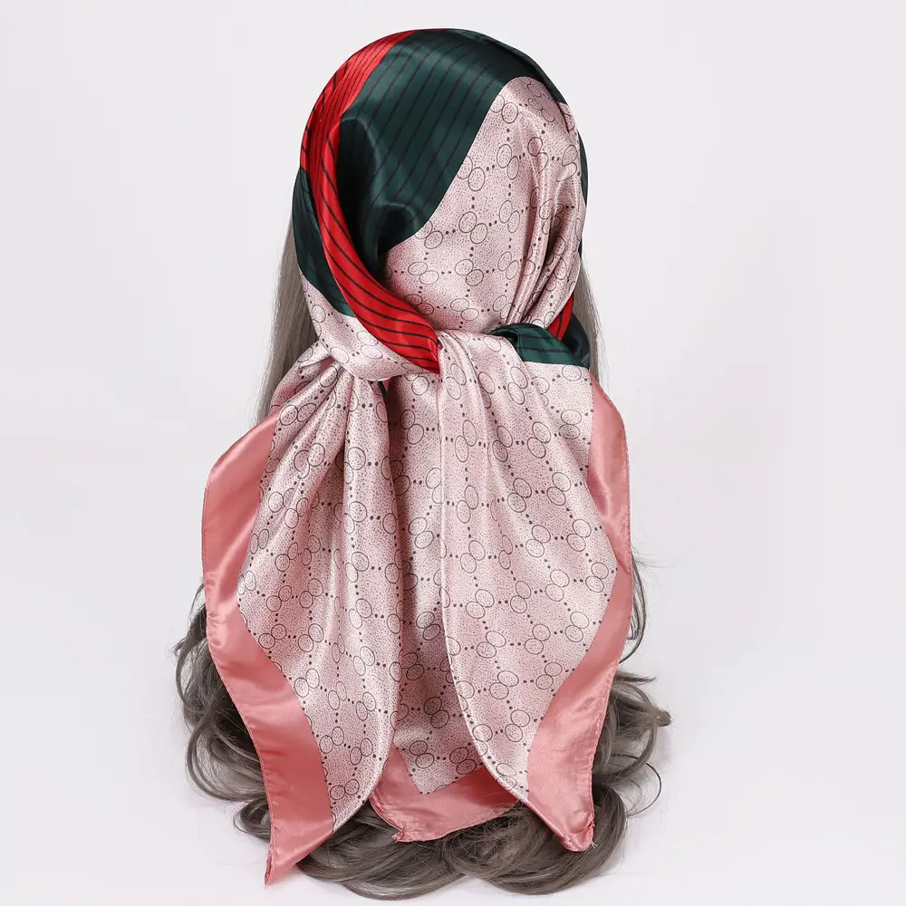 Neuankömmling versand bereit bedruckter seidiger Satin schal 90*90cm Hijab für Frauen großer quadratischer Schal wickel Luxus Damen schal