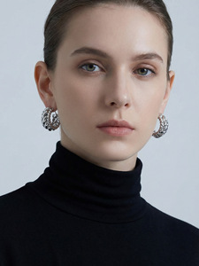 Pendientes Elegantes Personalizados en Forma de C, Acero Inoxidable 316L, Chapados en Oro de 14k y 18k, Pendientes de Moda para Mujer - Product Image 6