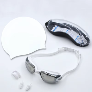 <span class=keywords><strong>Occhialini</strong></span> da <span class=keywords><strong>Nuoto</strong></span> per Adulti Regolabili <span class=keywords><strong>con</strong></span> Tappi per Orecchie, Clip Nasale e Cuffia - Product Image 4