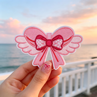 Nouveau Patch Brodé Nœud Papillon Rose en Gros pour Décoration de Vêtements, Applique en Tissu Personnalisée, Patchs Brodés Nœud Papillon pour Cadeau