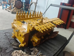 516-8630: HT ชุดวาล์วควบคุมไฮดรอลิก516แมว-8626 - Product Image 5