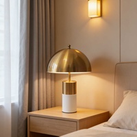 Lampe de table moderne en marbre doré pour hôtel, décoration intérieure, lampe de chevet nordique de luxe en forme de champignon pour la lecture