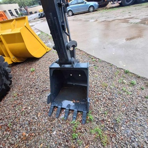 Miniexcavadora de ruedas en buen estado, original de Corea, modelo HW60, maquinaria de excavación de 6 toneladas en venta. - Product Image 4