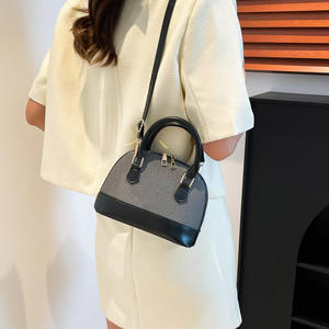 Sac à bandoulière de luxe personnalisé en usine, nouvelle pochette rétro étanche pour femme - Product Image 4