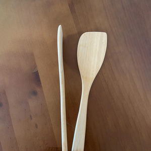 Espátula de bambú, paquete de 2 utensilios de cocina antiadherentes con mango largo para uso en cocina y wok - Product Image 3