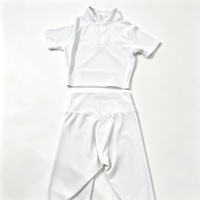Ensemble de yoga pour femmes, haut à demi-zip à manches courtes et short de yoga taille haute longueur genou, 2 pièces, tenue de sport fitness, logo personnalisé