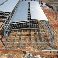 Hangar d'élevage en acier préfabriqué résistant au vent et à la corrosion, bâtiment agricole polyvalent pour poulets, moutons et bovins