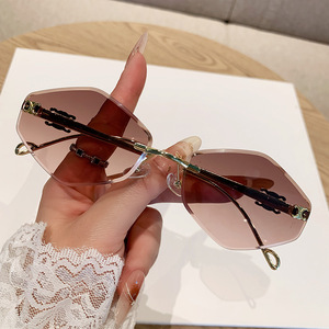 Irregular Diamond Shape <b>Frameless</b> Sunglasses UV400 PC Lens Metal <b>Frame</b> Women Fashion Outdoors Cycling Driving Party - Product Image 1