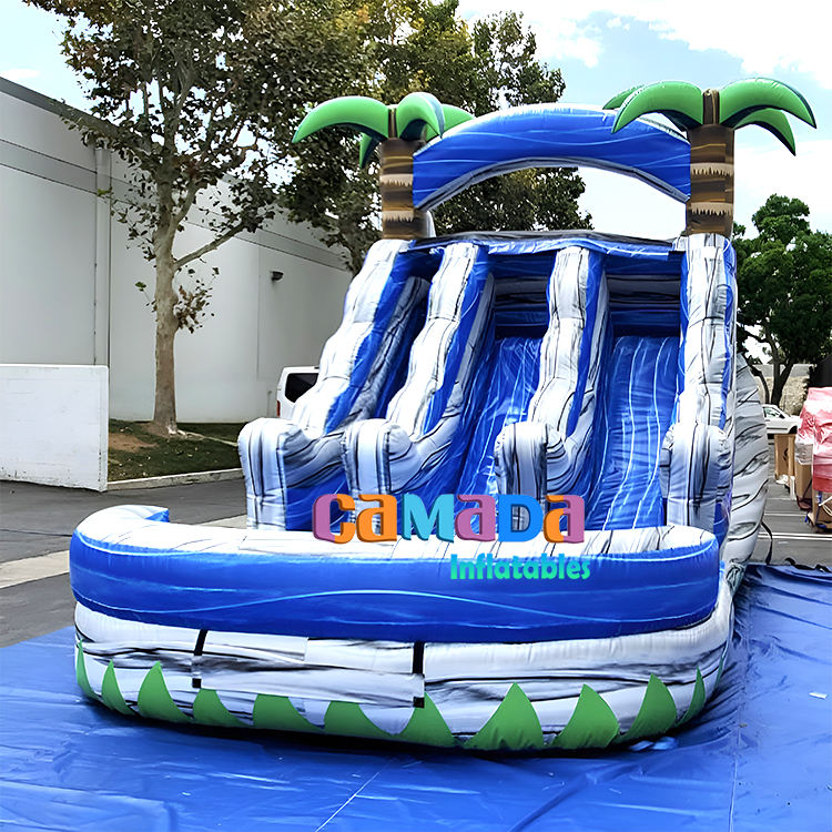 มีสีสัน