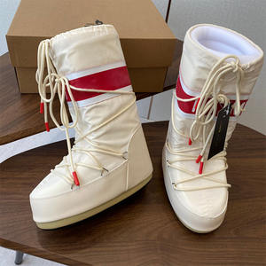 Stivali <span class=keywords><strong>da</strong></span> neve invernali <span class=keywords><strong>da</strong></span> donna in peluche scarpe impermeabili pelose a metà polpaccio caldi stivali invernali leggeri <span class=keywords><strong>da</strong></span> donna classici - Product Image 4