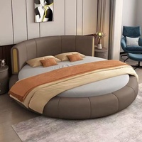 Lit double de luxe moderne italien en cuir, design 2025, avec tête de lit capitonnée et réglable