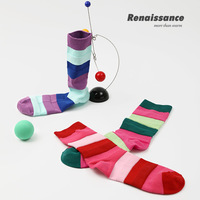 Chaussettes tendance en coton peigné sans couture Renaissance Printemps-Été avec bande épaisse, nouvelle boîte cadeau colorée et cool, chaussettes pour femmes