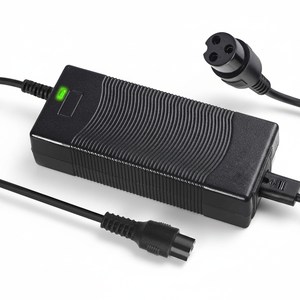 Chargeur de batterie au lithium ternaire haute puissance 21V11A 231W pour <span class=keywords><strong>voiture</strong></span> <span class=keywords><strong>électrique</strong></span>/système de stockage d'énergie UKCA CE FCC ETL KC - Product Image 1