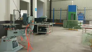 मैनुअल खड़ी पेशेवर उपकरण ग्लास प्रसंस्करण मशीनरी ग्लास Sandblasting मशीन