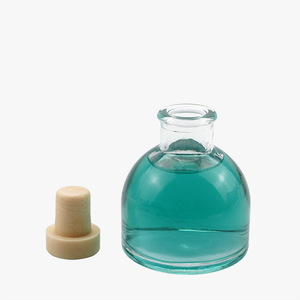 Bouteille vide transparente en verre pour aromathérapie 40ml 50ml avec bouchon rond et ouverture lisse, ne blesse pas les mains, vente en gros personnalisée - Product Image 4