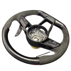 พวงมาลัย R8รถยนต์หนังคาร์บอนไฟเบอร์สำหรับ <span class=keywords><strong>Audi</strong></span> R8 <span class=keywords><strong>TT</strong></span> <span class=keywords><strong>RS</strong></span> 2016-2020 A7รถ <span class=keywords><strong>Audi</strong></span> - Product Image 6