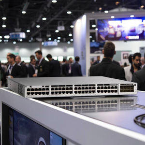 Thương hiệu mới ciscoo c9300 <span class=keywords><strong>48</strong></span> cổng <span class=keywords><strong>PoE</strong></span> Modular uplinks <span class=keywords><strong>PoE</strong></span> mạng chuyển đổi mạng lợi thế C9300-48P-A - Product Image 2