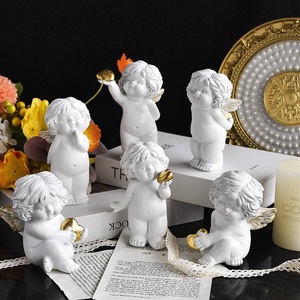 Statua di Cupido all'Ingrosso, Scultura in Resina di Angelo Carino, Soprammobili Bianchi per Camera da Letto, Decorazione Creativa per Matrimoni, Eventi, Regalo per Bambini - Product Image 1