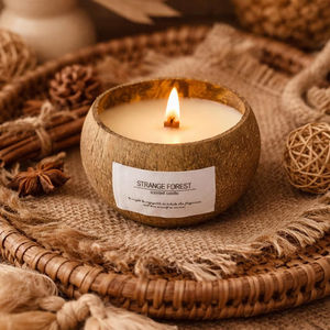 Vela Aromática Artesanal AIKUN de Cáscara de Coco Natural, Vela Perfumada de Cera de Soja Ecológica para Espacios de Vida Consciente - Product Image 2