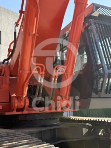 Excavadora Usada Hitachi ZX600 de Segunda Mano, 60 Toneladas, en Stock para Venta en Shanghái - Product Image 3