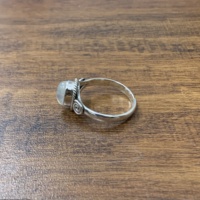 Bague pour femme en argent sterling 925 faite à la main, pierre de lune ovale, design spirale, sertie clos, style antique, qualité supérieure, 3,2g