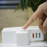 Prise murale électrique sans fil à 3 ports USB et 2 prises de sortie, prise UK, courant nominal 13A, ignifuge PC IP41, vente chaude directe usine