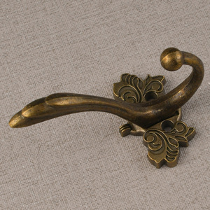 Gancho de pared de aleación de zinc Platinum Link, gancho individual de bronce para colgar abrigos y sombreros, estilo retro, diseño Ming Qing - Product Image 2