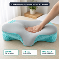 Oreiller ergonomique en mousse à mémoire de forme Butterfly Contour pour le soutien cervical, avec housse douce en peluche à pois