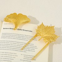 Ensemble de marque-pages en métal plaqué or de luxe, feuille d'érable, feuille de ginkgo, avec boîte cadeau, élégant marque-page, clip souvenir, prêt à être expédié