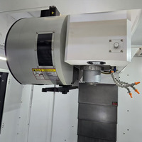 Centro de Mecanizado CNC Vertical de Servicio Mediano VMC855 Tipo Caja, Mesa de Trabajo de 800*550mm, BT40 24T, Fresadora de Metal y Acero, ATC, Control GSK