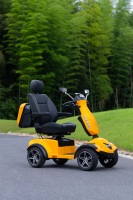Scooter électrique pliable léger avec caméra de recul et contrôle de décélération de sécurité