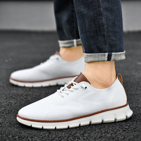 Tren Mode Musim Panas 2026 Sepatu Lari Bernapas Trendy Berbahan Mesh Ukuran Besar Sepatu Olahraga Kasual