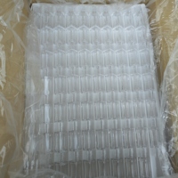 Ventes chaudes, tubes de gloss à lèvres à gros pinceau, huile à lèvres, couvercle rond, tube carré, matériau PET, tube de gloss à lèvres