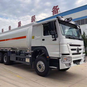 Camiones Cisterna SINOTRUK HOWO, Camión Cisterna 6*4, Tanques Móviles de Distribución de Combustible de 20000L - Product Image 2