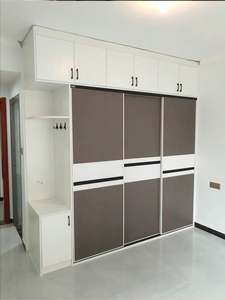 Armoire en bois massif de haute qualité pour le rangement de la chambre à coucher - Product Image 2