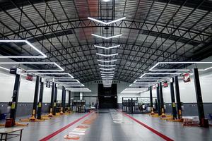 Elevador hidráulico de doble cilindro fácil de usar para coches de 2 postes, alta calidad, aprobado por la CE, entrega rápida, hecho en fábrica de China, gran oferta - Product Image 3