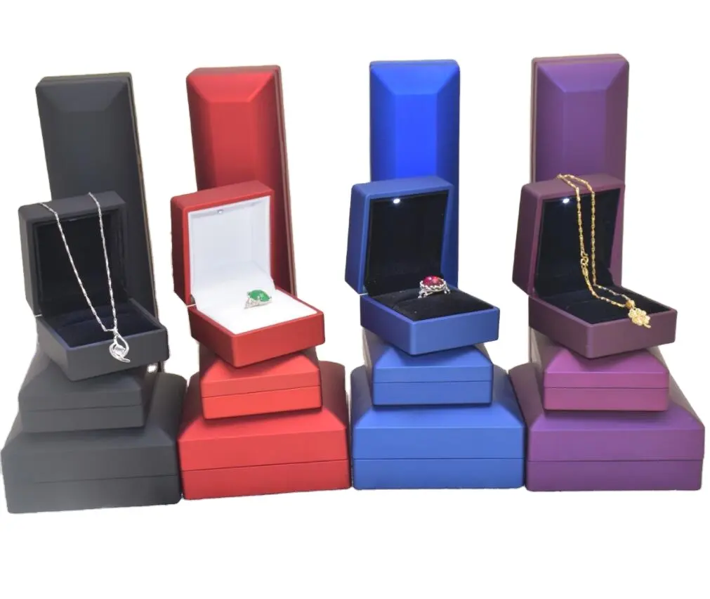 Großhandel Fabrik Custom Logo Leder Schmucks cha tulle Luxus Ohrring Armband Halskette Ring Box Schmuck verpackung Box