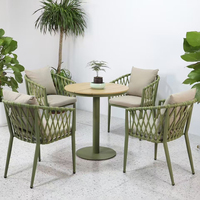 Table à manger en rotin et chaises meubles de jardin patio rotin ensemble de salle à manger Table d'extérieur en aluminium rotin ensemble de salle à manger