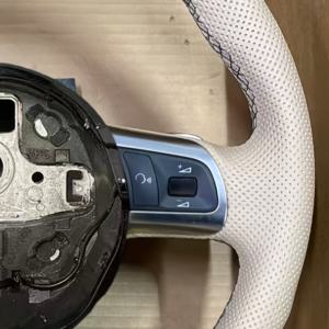 Volant en cuir blanc perforé pour <span class=keywords><strong>Audi</strong></span> B9 A3 A4 A5 S4 RS5 S3 S4 S5 A6 A7 A8 Q5 Q7 TT R8 S6 RS6 RS7 S7 B8.5 B8 - Product Image 5