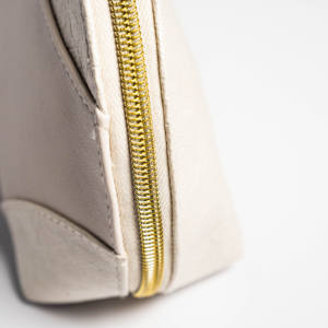 Nueva bolsa de almacenamiento portátil, bolsa de cosméticos de papel Tyvek de estilo moderno para cosméticos de tienda - Product Image 6