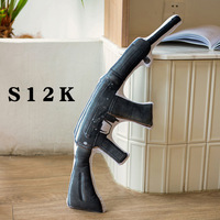 Vente en gros de jouets en peluche personnalisés, jouets en peluche doux, jouets en peluche en forme de pistolet pour garçons, enfants, coussin en forme de pistolet de simulation