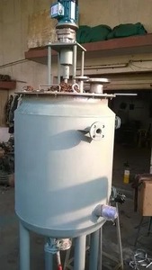 Cuve de réaction en acier inoxydable, à double enveloppe et homologuée pour une utilisation chimique, avec agitateur. - Product Image 3